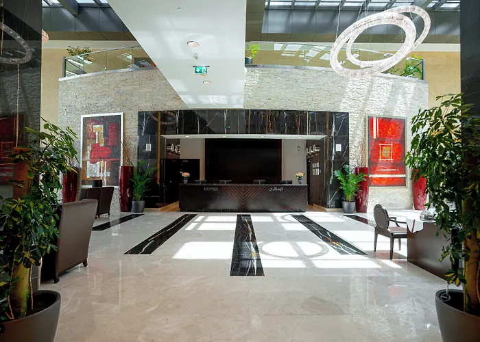 Crowne Plaza Riyadh - Rdc Hotel & Convention By Ihg